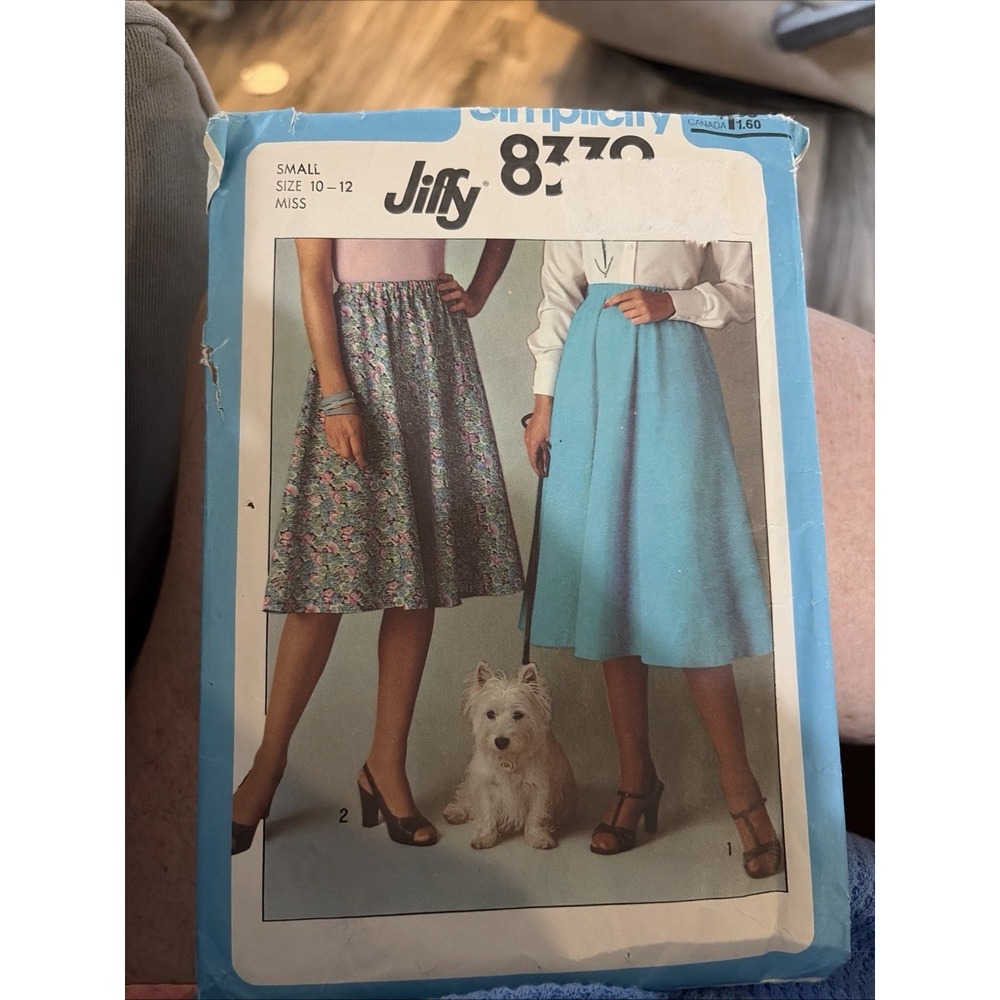 Simplicity 8339 Vintage 1977 Jiffy Skirt Sewing Pattern Size 10-12 Cut